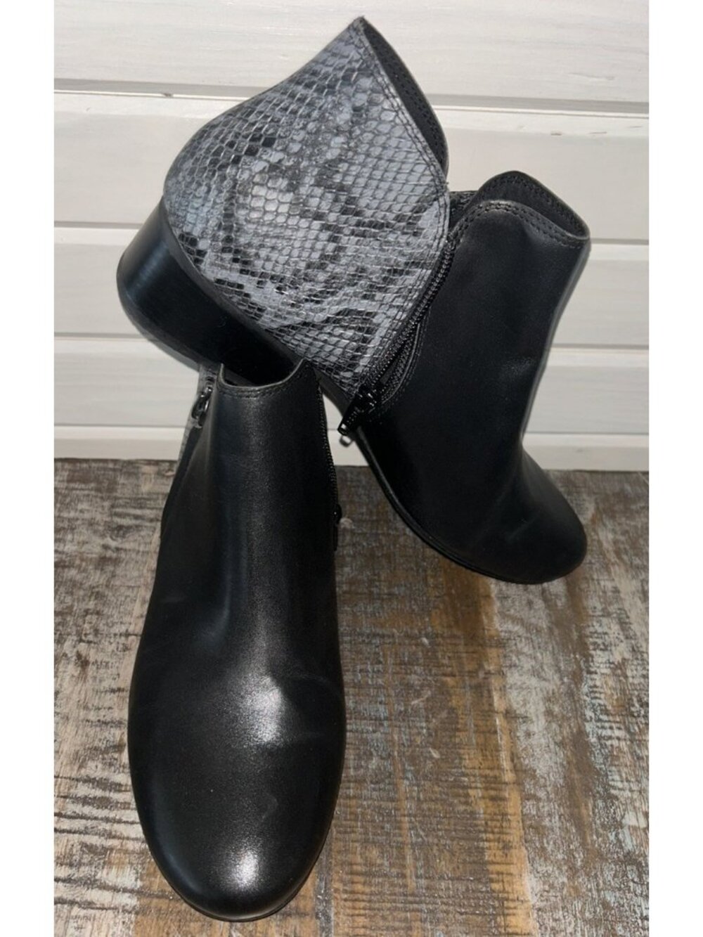 ABEO Sz 9 N Narrow Lanora Womens Ankle Boots in Animal Print Black and Gray